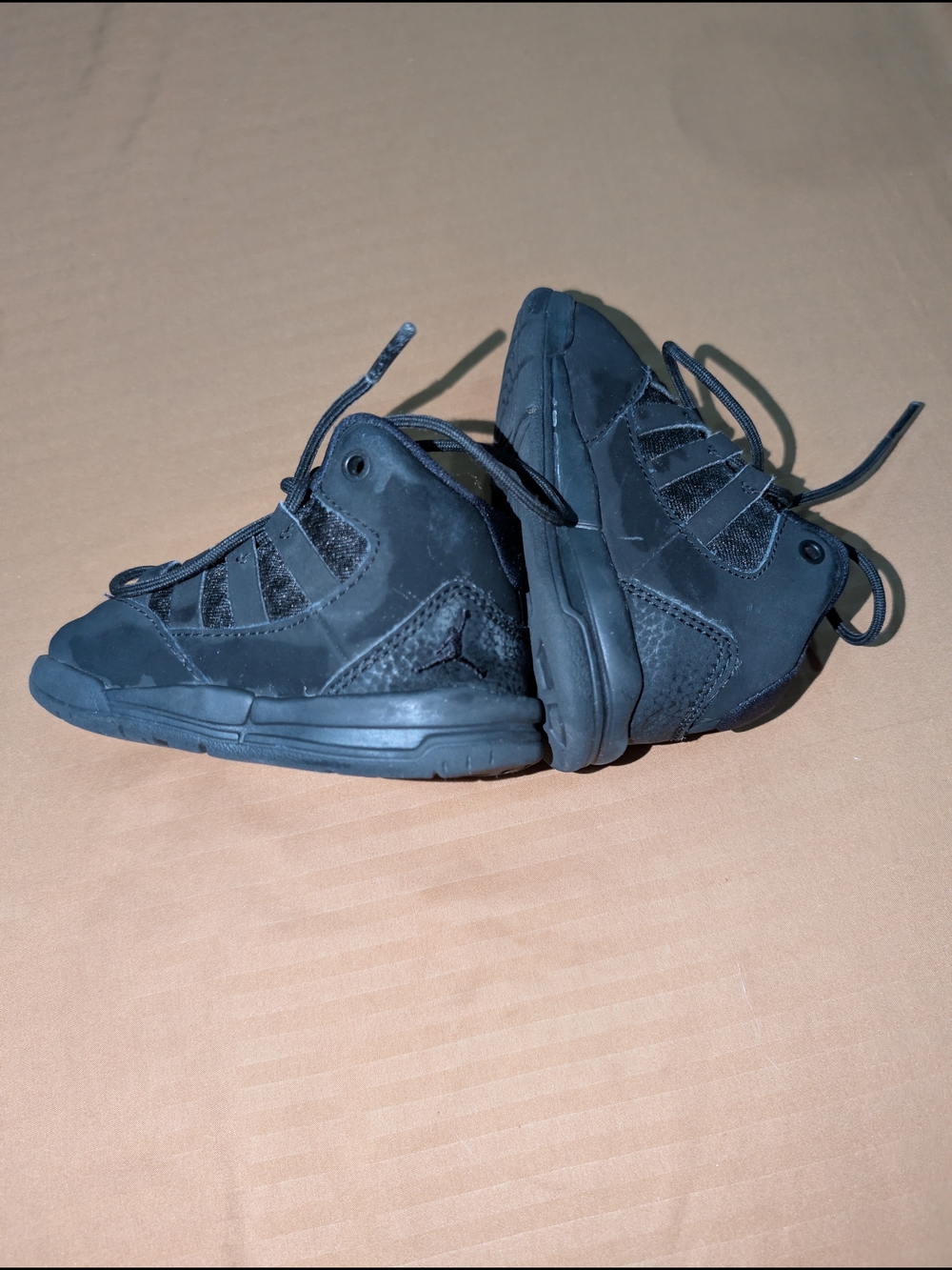 Air Jordan Max Aura Child's Size 5c Black Sneakers